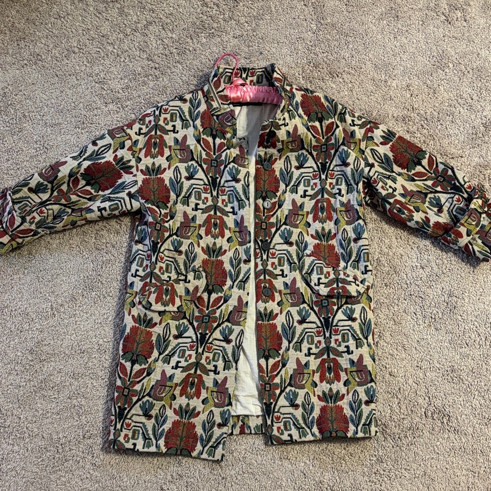 Zara Woman jacquard tapestry Floral Patterned Jacket